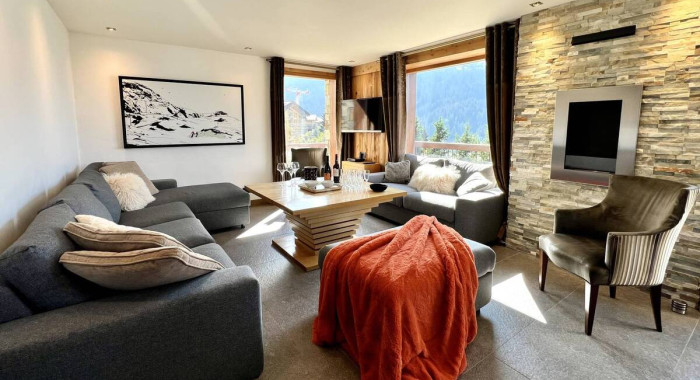 Chalet Golden Eagle, Courchevel 1650 ski chalet, image 3